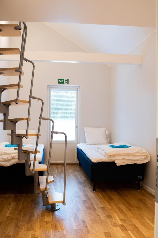 Landvetter Parkering Bed and Breakfast Härryda Eksteriør billede