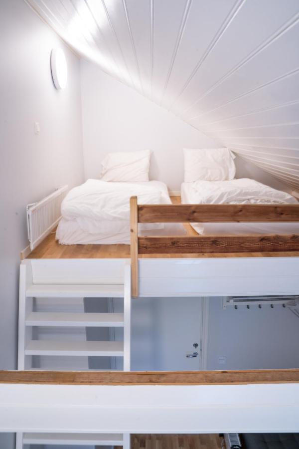 Landvetter Parkering Bed and Breakfast Härryda Eksteriør billede